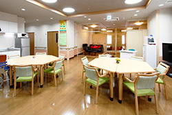 機能訓練特化型デイサービスかがやき